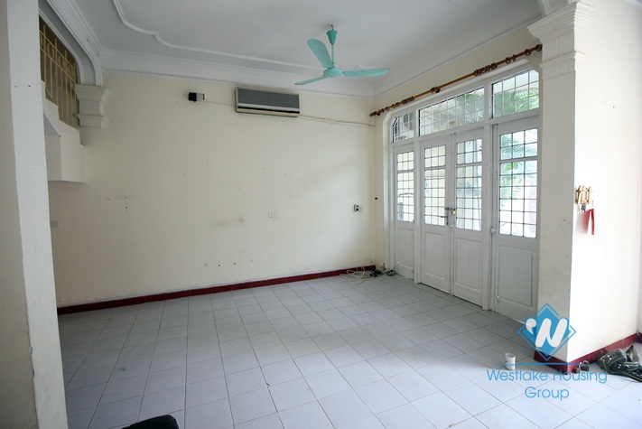 Garden house with 03 bedrooms for rent in Tay Ho area